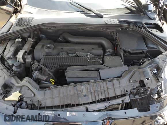 2015 Volvo S60 T5 Premier с VIN YV1612TK3F1345598, выставлен на аукционе Copart как лот 62350205 с пробегом 152 747 миль миль и Списание • Salvage title. История ставок и продаж доступна на DreamBid. Изображение 11.