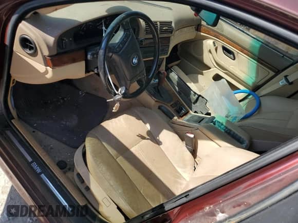 2001 BMW 5 Series 525i с VIN WBADS43421GD84504, выставлен на аукционе Copart как лот 70861374 с пробегом Не указан миль и Чистый • Clean title. История ставок и продаж доступна на DreamBid. Изображение 8.