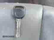 2007 Chevrolet Silverado 1500 Work Truck z VIN 3GCEC13C17G502188, wystawiony jako IAAI lot #43358253 z przebiegiem 161 921 mil mil oraz . Historia ofert i sprzedaży dostępna na DreamBid. Obrazek 11.