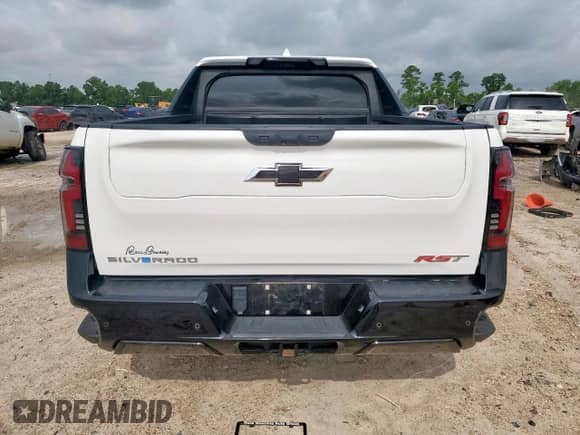 2024 Chevrolet Silverado EV RST с VIN 1GC40ZEL3RU302266, выставлен на аукционе Copart как лот 59668065 с пробегом 6 928 миль миль и Списание • Salvage title. История ставок и продаж доступна на DreamBid. Изображение 6.