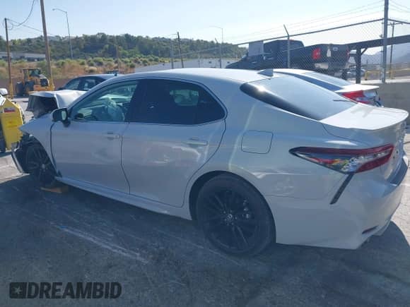 2023 Toyota Camry Hybrid XSE с VIN 4T1K31AK4PU059511, выставлен на аукционе IAAI как лот 42569799 с пробегом 8 733 миль миль и . История ставок и продаж доступна на DreamBid. Изображение 14.