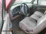 1995 Ford F-150 z VIN 1FTDF15Y5SNB61552, wystawiony jako Copart lot #90869715 z przebiegiem Nie podano mil oraz Czysty tytuł • Clean title. Historia ofert i sprzedaży dostępna na DreamBid. Obrazek 8.