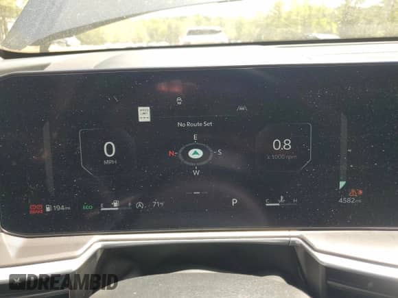 2024 Kia Sorento SX z VIN 5XYRK4JF0RG291456, wystawiony jako Copart lot #52805245 z przebiegiem 4 582 mil mil oraz Szkoda całkowita • Salvage title. Historia ofert i sprzedaży dostępna na DreamBid. Obrazek 9.