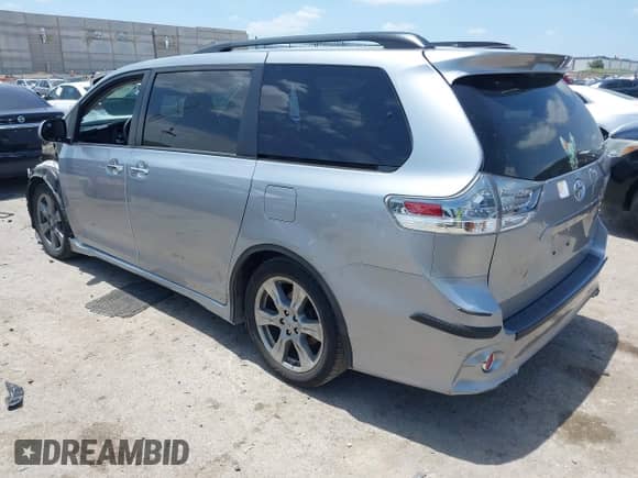 2017 Toyota Sienna SE with VIN 5TDXZ3DC2HS873638, listed as a IAAI auction lot 42448622 with 55,568 mi miles and . Bid and sale history available at DreamBid. Image 3.