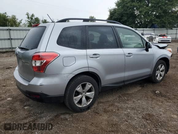 2015 Subaru Forester Premium z VIN JF2SJADC4FH548546, wystawiony jako Copart lot #69291555 z przebiegiem 84 175 mil mil oraz Czysty tytuł • Clean title. Historia ofert i sprzedaży dostępna na DreamBid. Obrazek 3.