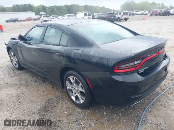 2016 Dodge Charger SE z VIN 2C3CDXFG4GH294267, wystawiony jako IAAI lot #41887393 z przebiegiem 117 649 mil mil oraz . Historia ofert i sprzedaży dostępna na DreamBid. Obrazek 3.