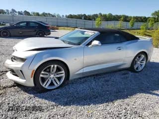2017 Chevrolet Camaro 1LT z VIN 1G1FB3DX4H0119316, wystawiony jako Copart lot #59011465 z przebiegiem 73 229 mil mil oraz Szkoda całkowita • Salvage title. Historia ofert i sprzedaży dostępna na DreamBid. Obrazek 1.