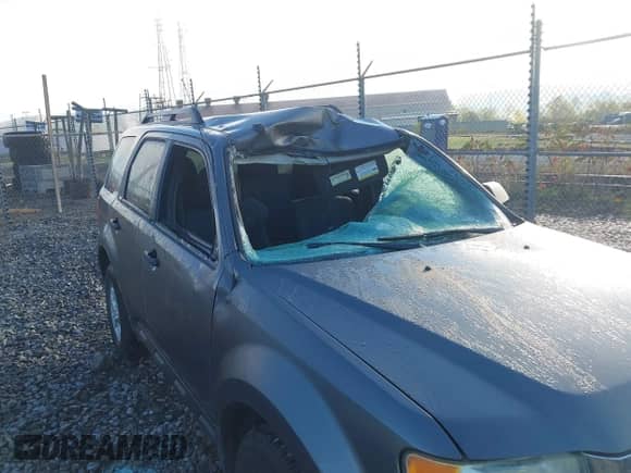 2011 Ford Escape XLT с VIN 1FMCU9DGXBKA87356, выставлен на аукционе IAAI как лот 43392718 с пробегом 200 720 миль миль и . История ставок и продаж доступна на DreamBid. Изображение 6.