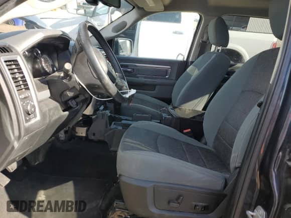 2018 Ram 1500 Big Horn z VIN 1C6RR7LT5JS109353, wystawiony jako Copart lot #80815845 z przebiegiem 109 954 mil mil oraz Szkoda całkowita • Salvage title. Historia ofert i sprzedaży dostępna na DreamBid. Obrazek 7.