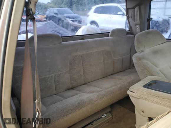 1997 Chevrolet Silverado 1500 with VIN 2GCEC19R2V1260366, listed as a Copart auction lot 85531335 with 294,145 mi miles and Clean title. Bid and sale history available at DreamBid. Image 10.