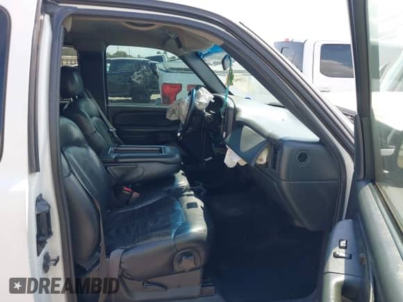 2001 Chevrolet Silverado 1500 LS с VIN 2GCEC19V311171803, выставлен на аукционе IAAI как лот 43209943 с пробегом Не указан миль и . История ставок и продаж доступна на DreamBid. Изображение 5.