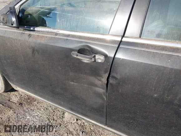 2012 Chevrolet Malibu LTZ 1LZ z VIN 1G1ZE5E07CF208739, wystawiony jako IAAI lot #43373080 z przebiegiem 157 844 mil mil oraz . Historia ofert i sprzedaży dostępna na DreamBid. Obrazek 11.