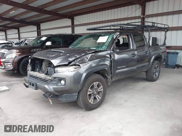 2016 Toyota Tacoma SR5 с VIN 3TMAZ5CN5GM004583, выставлен на аукционе IAAI как лот 43057713 с пробегом 163 436 миль миль и . История ставок и продаж доступна на DreamBid. Изображение 17.