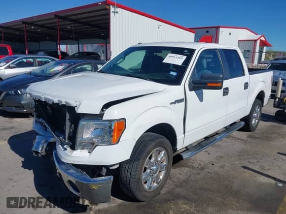 2013 Ford F-150 XL with VIN 1FTFW1CF6DKG07206, listed as a IAAI auction lot 40913265 with 89,125 mi miles and . Bid and sale history available at DreamBid. Image 2.