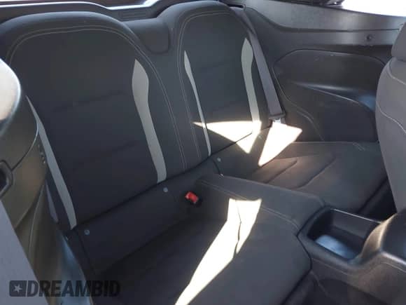 2017 Chevrolet Camaro 1LT с VIN 1G1FB3DSXH0164541, выставлен на аукционе IAAI как лот 43492844 с пробегом 115 350 миль миль и . История ставок и продаж доступна на DreamBid. Изображение 8.