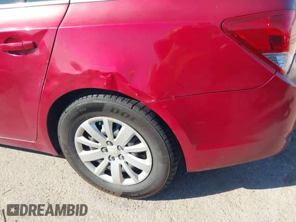 2011 Chevrolet Cruze 1LT с VIN 1G1PF5S97B7149238, выставлен на аукционе IAAI как лот 43423542 с пробегом 170 444 миль миль и . История ставок и продаж доступна на DreamBid. Изображение 12.