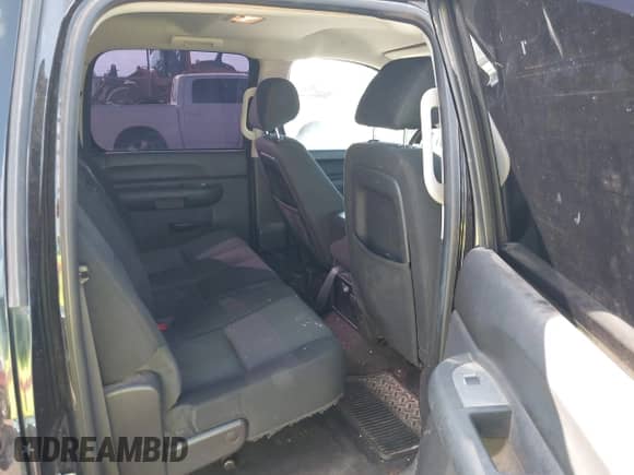 2013 GMC Sierra 1500 SLE z VIN 3GTP2VE7XDG185672, wystawiony jako IAAI lot #43336180 z przebiegiem 236 690 mil mil oraz . Historia ofert i sprzedaży dostępna na DreamBid. Obrazek 8.