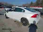 2018 Volvo S60 Inscription Platinum с VIN LYV402HM7JB179307, выставлен на аукционе IAAI как лот 41793753 с пробегом 107 205 миль миль и . История ставок и продаж доступна на DreamBid. Изображение 3.