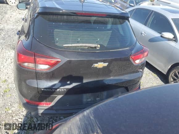 2021 Chevrolet TrailBlazer LS z VIN KL79MMS20MB011959, wystawiony jako Copart lot #69742395 z przebiegiem 141 532 mil mil oraz Szkoda całkowita • Salvage title. Historia ofert i sprzedaży dostępna na DreamBid. Obrazek 6.