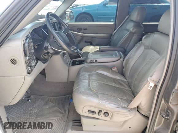 2001 Chevrolet Silverado 2500HD LT3 с VIN 1GCHK23GX1F120159, выставлен на аукционе Copart как лот 56979145 с пробегом 150 956 миль миль и Списание • Salvage title. История ставок и продаж доступна на DreamBid. Изображение 7.