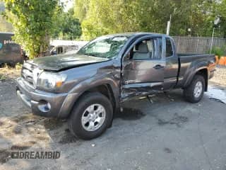 2010 Toyota Tacoma с VIN 5TEUU4EN2AZ694936, выставлен на аукционе Copart как лот 71802475 с пробегом 53 869 миль миль и Списание • Salvage title. История ставок и продаж доступна на DreamBid. Изображение 1.