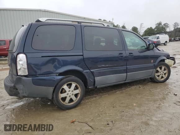 2005 Saturn Relay 3 with VIN 5GZDV23L95D288457, listed as a Copart auction lot 45273745 with 186,708 mi miles and Clean title. Bid and sale history available at DreamBid. Image 3.