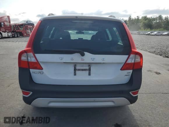 2010 Volvo XC70 3.2L с VIN YV4960BZ3A1075950, выставлен на аукционе Copart как лот 63374535 с пробегом 202 037 миль миль и Списание • Salvage title. История ставок и продаж доступна на DreamBid. Изображение 6.