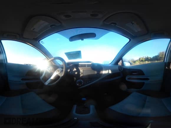 2012 Toyota Prius Four z VIN JTDKDTB33C1021669, wystawiony jako IAAI lot #43428200 z przebiegiem 164 072 mil mil oraz . Historia ofert i sprzedaży dostępna na DreamBid. Obrazek 18.