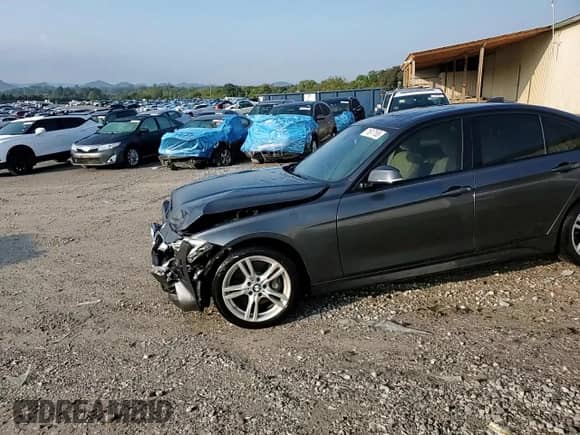 2017 BMW 3 Series 330i xDrive with VIN WBA8D9C57HK678020, listed as a Copart auction lot 71617165 with 90,914 mi miles and Salvage title. Bid and sale history available at DreamBid. Image 13.
