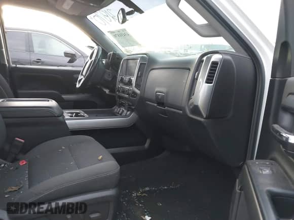 2015 Chevrolet Silverado 1500 LT z VIN 1GCVKREC4FZ218583, wystawiony jako IAAI lot #43431870 z przebiegiem 66 022 mil mil oraz . Historia ofert i sprzedaży dostępna na DreamBid. Obrazek 5.