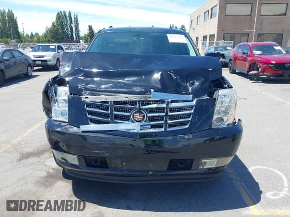 2008 Cadillac Escalade ESV с VIN 1GYFK66888R221139, выставлен на аукционе IAAI как лот 42671536 с пробегом 200 752 миль миль и . История ставок и продаж доступна на DreamBid. Изображение 6.