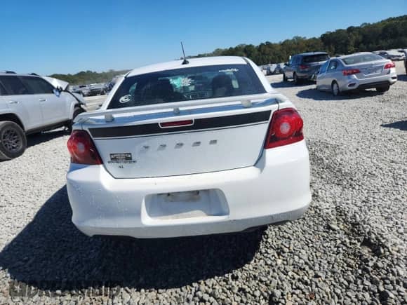 2012 Dodge Avenger SE с VIN 1C3CDZAB4CN158553, выставлен на аукционе Copart как лот 86996365 с пробегом 150 436 миль миль и Списание • Salvage title. История ставок и продаж доступна на DreamBid. Изображение 6.