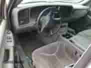 2000 GMC Sierra 1500 SLE с VIN 2GTEK19T2Y1126461, выставлен на аукционе Copart как лот 58947385 с пробегом 125 875 миль миль и Списание • Salvage title. История ставок и продаж доступна на DreamBid. Изображение 8.