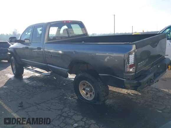 2003 Dodge 3500 ST with VIN 3D7LU38C33G833685, listed as a IAAI auction lot 41317915 with 117,260 mi miles and . Bid and sale history available at DreamBid. Image 6.