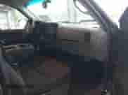 2013 Chevrolet Silverado 1500 LS z VIN 3GCPCREA6DG172384, wystawiony jako IAAI lot #41864124 z przebiegiem 249 337 mil mil oraz . Historia ofert i sprzedaży dostępna na DreamBid. Obrazek 5.