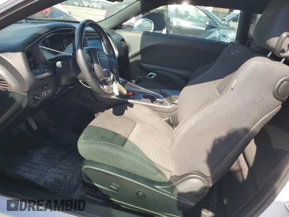 2019 Dodge Challenger GT with VIN 2C3CDZJGXKH551752, listed as a Copart auction lot 81004015 with 151,226 mi miles and Salvage title. Bid and sale history available at DreamBid. Image 7.