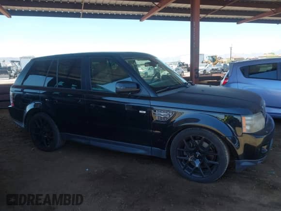 2013 Land Rover Range Rover Sport HSE Lux z VIN SALSK2D43DA778331, wystawiony jako IAAI lot #42554459 z przebiegiem 172 249 mil mil oraz . Historia ofert i sprzedaży dostępna na DreamBid. Obrazek 13.