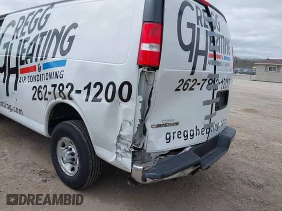 2021 Chevrolet Express Cargo with VIN 1GCWGAF75M1194461, listed as a IAAI auction lot 42122648 with 64,047 mi miles and . Bid and sale history available at DreamBid. Image 6.