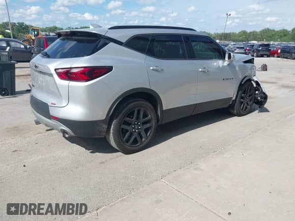 2019 Chevrolet Blazer with VIN 3GNKBBRA4KS648504, listed as a IAAI auction lot 42620232 with 50,456 mi miles and . Bid and sale history available at DreamBid. Image 4.