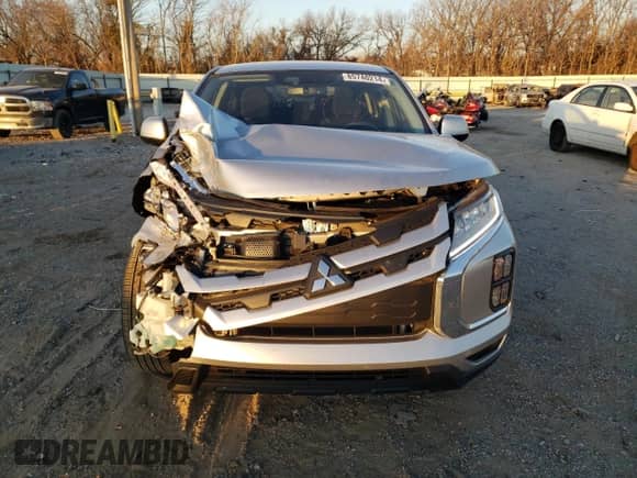 2024 Mitsubishi Outlander S с VIN JA4ARUAU9RU005166, выставлен на аукционе Copart как лот 85740214 с пробегом 6 541 миль миль и Списание • Salvage title. История ставок и продаж доступна на DreamBid. Изображение 5.