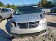 2012 Dodge Grand Caravan SXT with VIN 2C4RDGCG2CR394687, listed as a Copart auction lot 84749475 with 122,989 mi miles and Clean title. Bid and sale history available at DreamBid. Image 5.