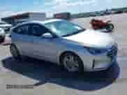 2019 Hyundai Elantra SEL z VIN 5NPD84LF0KH480080, wystawiony jako IAAI lot #42619360 z przebiegiem 87 607 mil mil oraz . Historia ofert i sprzedaży dostępna na DreamBid. Obrazek 1.