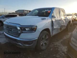2023 Ram 1500 z VIN XC6SRFJTXPN661078, wystawiony jako Copart lot #42757355 z przebiegiem Nie podano mil oraz Szkoda całkowita • Salvage title. Historia ofert i sprzedaży dostępna na DreamBid. Obrazek 1.