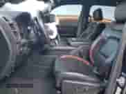 2022 Ram 1500 TRX z VIN 1C6SRFU97NN269348, wystawiony jako Copart lot #86330345 z przebiegiem 104 965 mil mil oraz Szkoda całkowita • Salvage title. Historia ofert i sprzedaży dostępna na DreamBid. Obrazek 7.