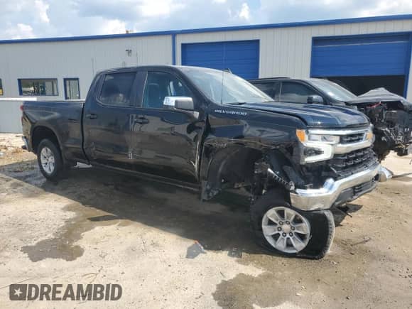 2024 Chevrolet Silverado 1500 LT with VIN 1GCPACED2RZ154081, listed as a Copart auction lot 69081235 with 42,077 mi miles and Non repairable. Bid and sale history available at DreamBid. Image 4.