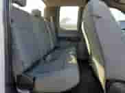 2018 Ford F-250 XL z VIN 1FT7X2B64JEB71166, wystawiony jako Copart lot #90377395 z przebiegiem 174 366 mil mil oraz Czysty tytuł • Clean title. Historia ofert i sprzedaży dostępna na DreamBid. Obrazek 10.