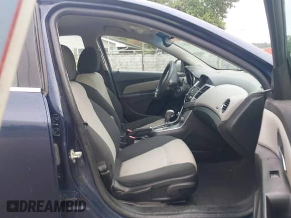 2011 Chevrolet Cruze LS с VIN 1G1PC5SH5B7251556, выставлен на аукционе IAAI как лот 43303432 с пробегом 190 859 миль миль и . История ставок и продаж доступна на DreamBid. Изображение 5.