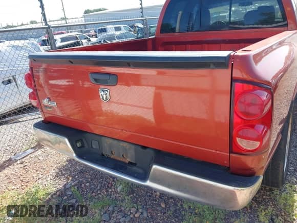 2008 Dodge 1500 SLT with VIN 1D7HA18N98S610345, listed as a IAAI auction lot 42709643 with 285,452 mi miles and . Bid and sale history available at DreamBid. Image 16.