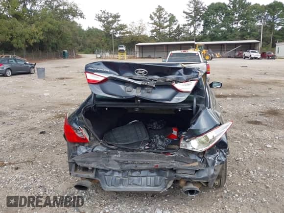 2012 Hyundai Sonata Limited с VIN 5NPEC4AB7CH353119, выставлен на аукционе IAAI как лот 43317064 с пробегом 176 591 миль миль и . История ставок и продаж доступна на DreamBid. Изображение 6.