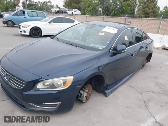 2015 Volvo S60 T5 Drive-E Premier with VIN YV126MFK0F2334740, listed as a IAAI auction lot 41480551 with Not provided miles and . Bid and sale history available at DreamBid. Image 2.